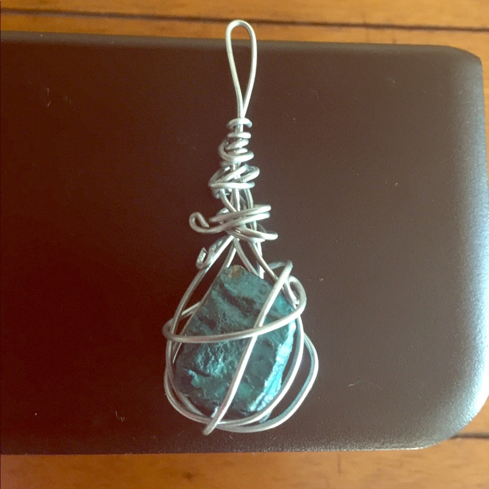 Blue Earth Lacquer with Stainless Wire Pendant